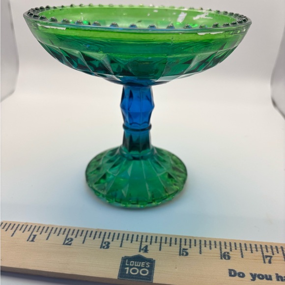 Elegant Green and Blue Glass Bowl - Picture 3 of 14